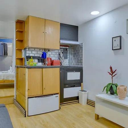 Apartment Cetral And Cozy In Bairro Alto