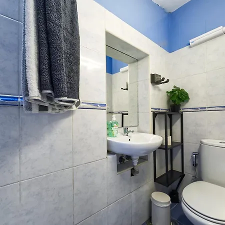 Cetral And Cozy In Bairro Alto Apartment Lisbon